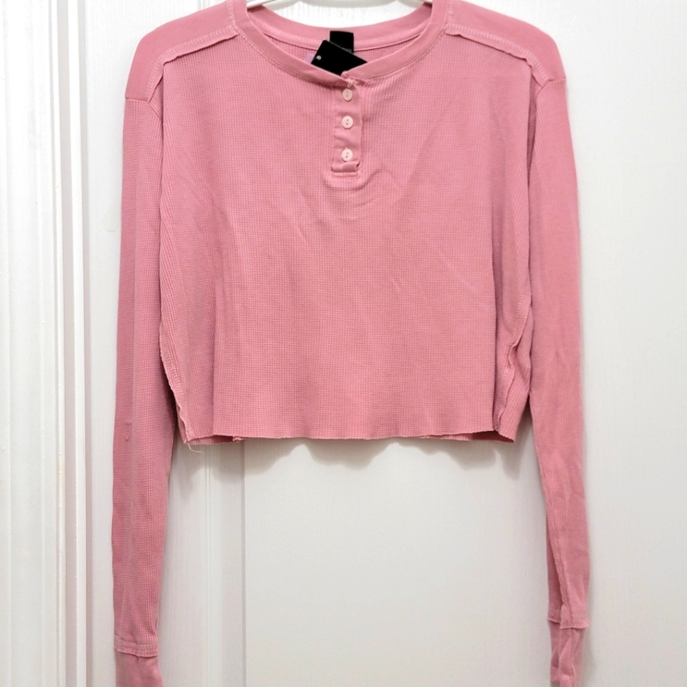 ``T25656 NWT Wild Fable Cropped Pink Top